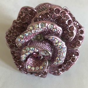 Flower 🌺 Shaped Cocktail Ring 💍 Sz 7